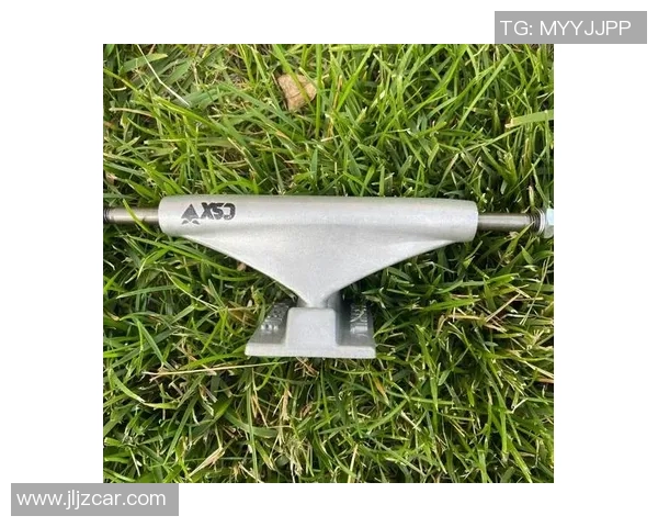 滑板新手必看：从零开始的全面入门攻略与技巧分享